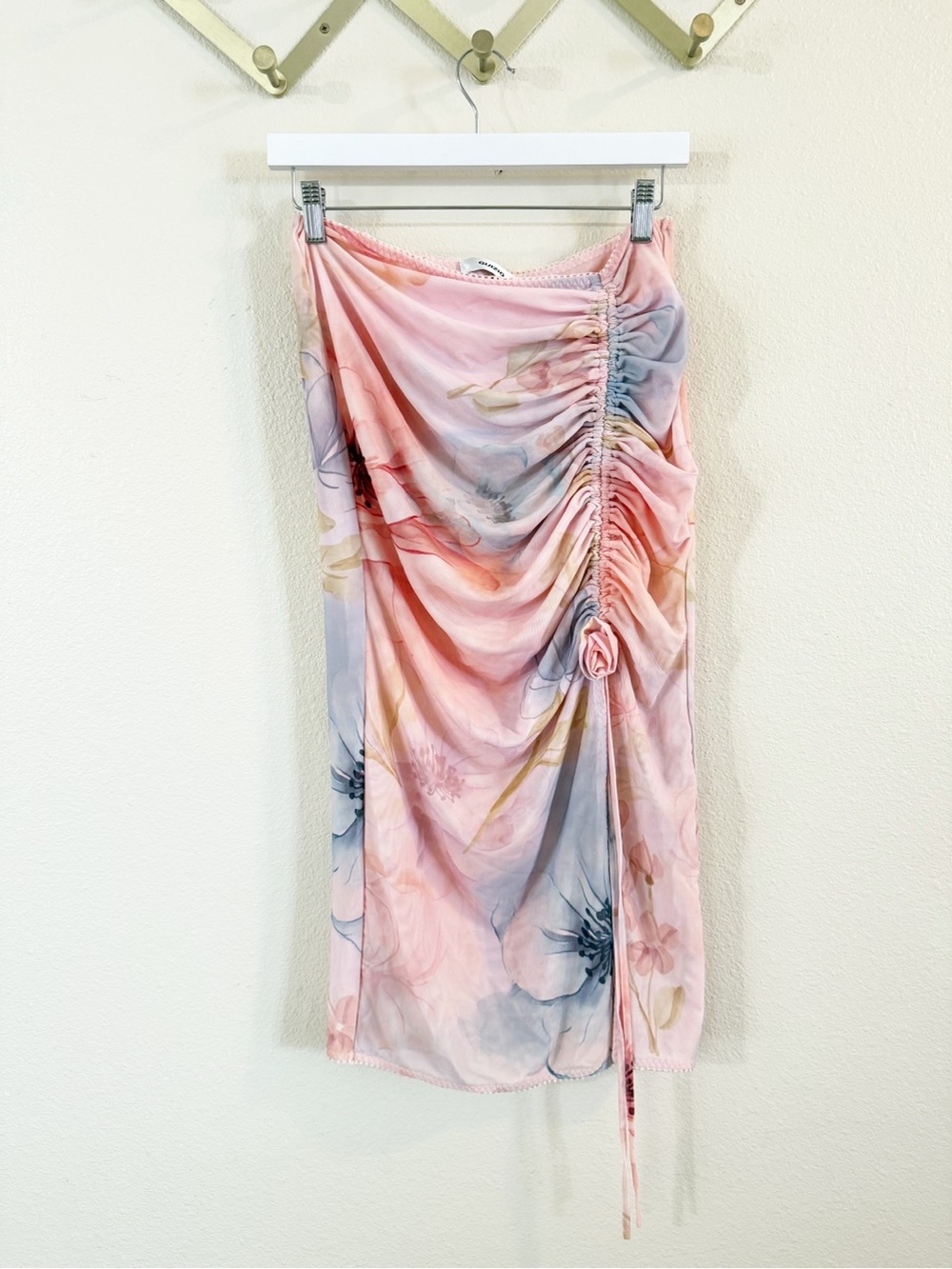 Guizio Celestina Ruched Rosette Printed Skirt in Cotton Candy Ambrosia Small NEW - Picture 4 of 9